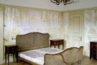 Художественная роспись стен спальни